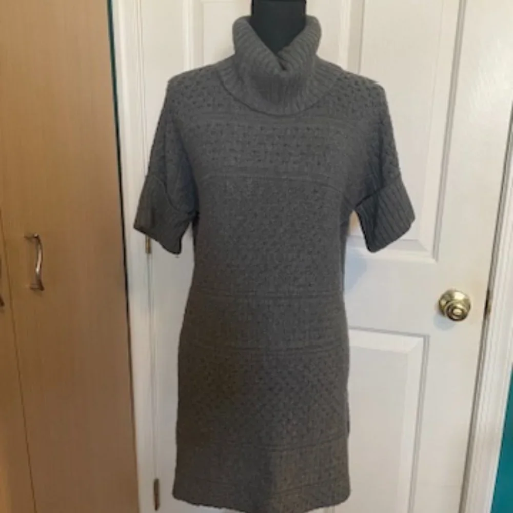 Like New! Nine West Wool Blend Gray Sweater Dress Size S - Picture 1 of 13